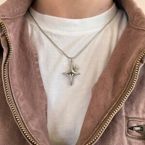 Y2k 2000s silver star pendant